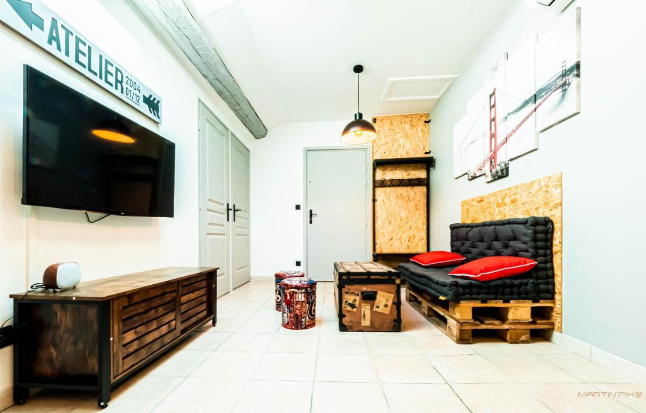 Centre Historique - Free Parking - Self Checkin - Wifi - Industriel - Sleepntripbeziers Apartment Exterior photo